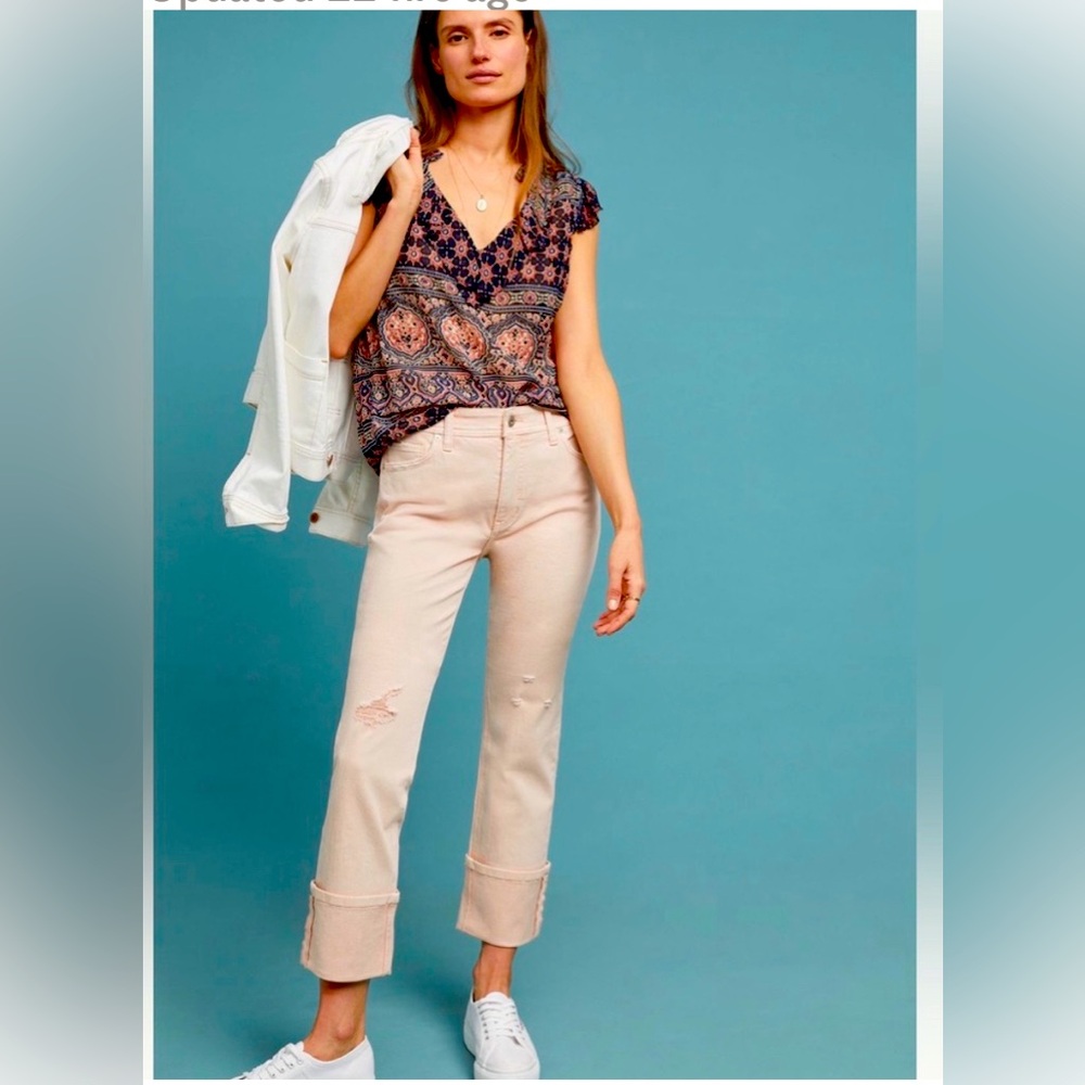 Anthropologie Pilcro distressed light pink jeans